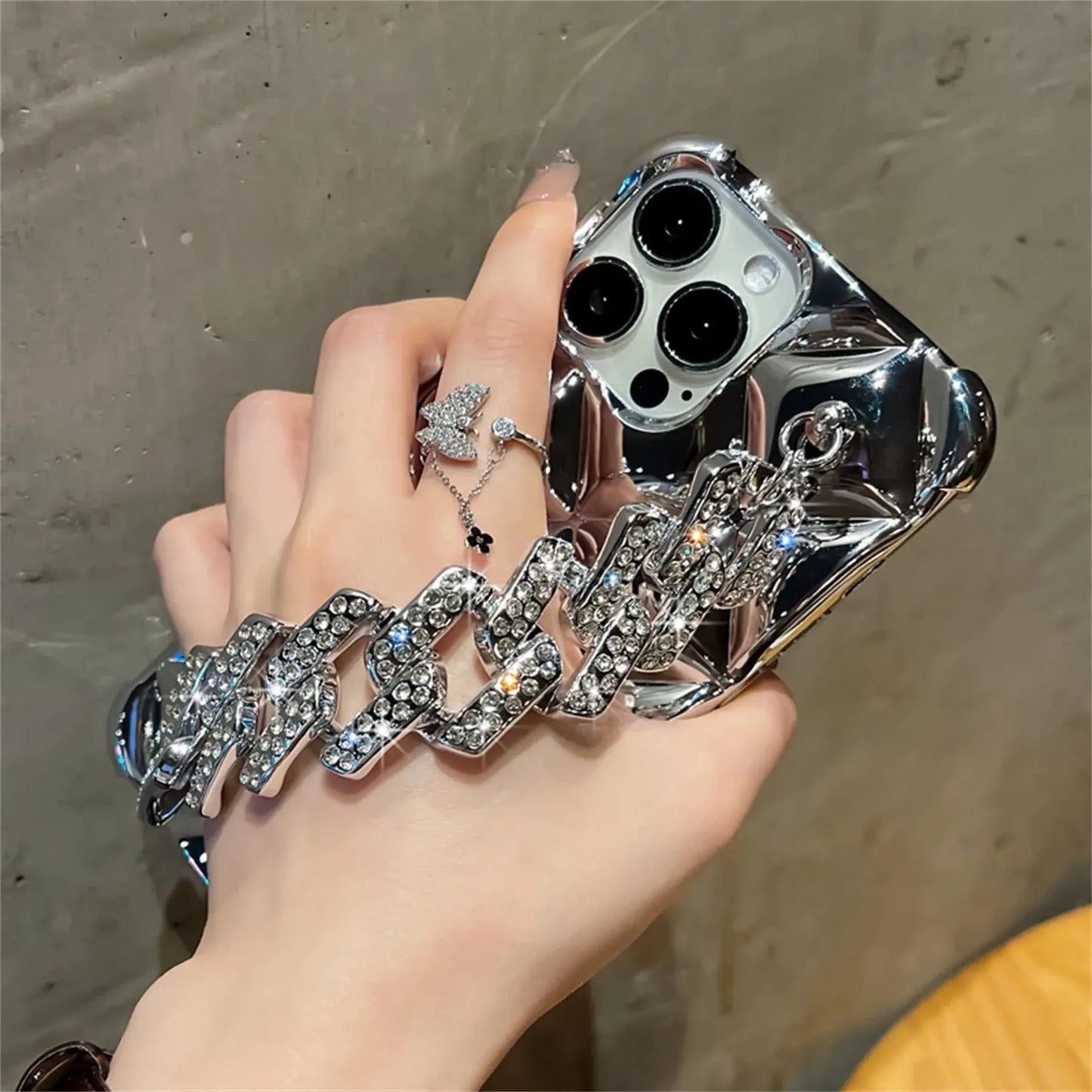 Platinum Quad Studded Chain Case - ThePhoneCart