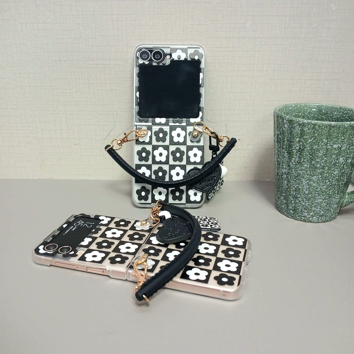 Floral Chess Samsung Flip Cover